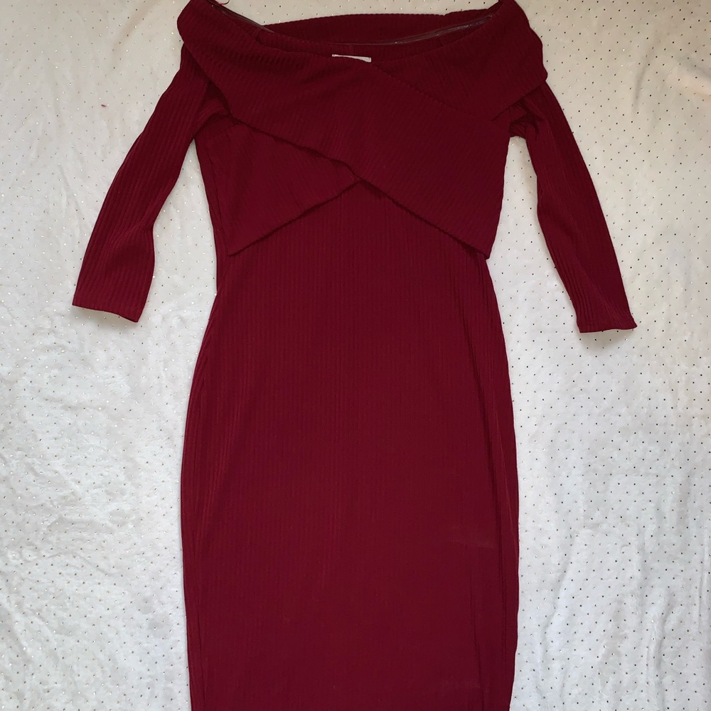 Off the Shoulder Knee Length Dress